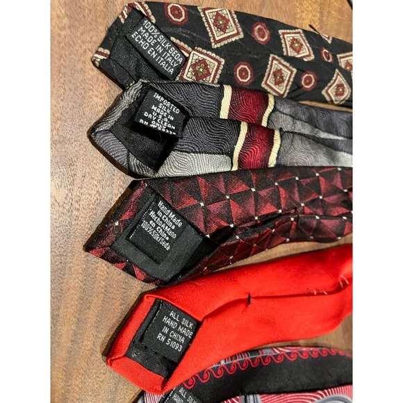Tie Lot Assorted Red Blue Striped Solid Paisley Silk Polyester 8 Ties Preowned - Picture 4 of 8